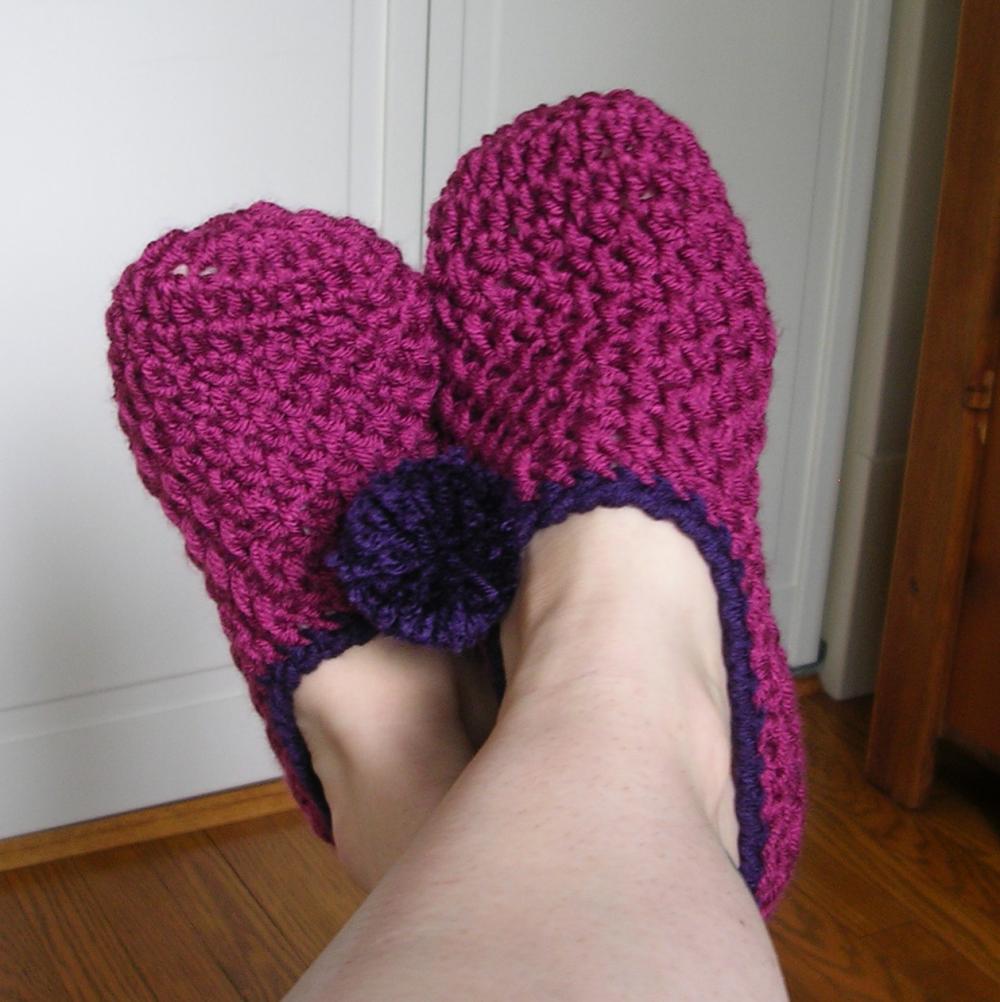 Pompom Slippers In Berry Berry